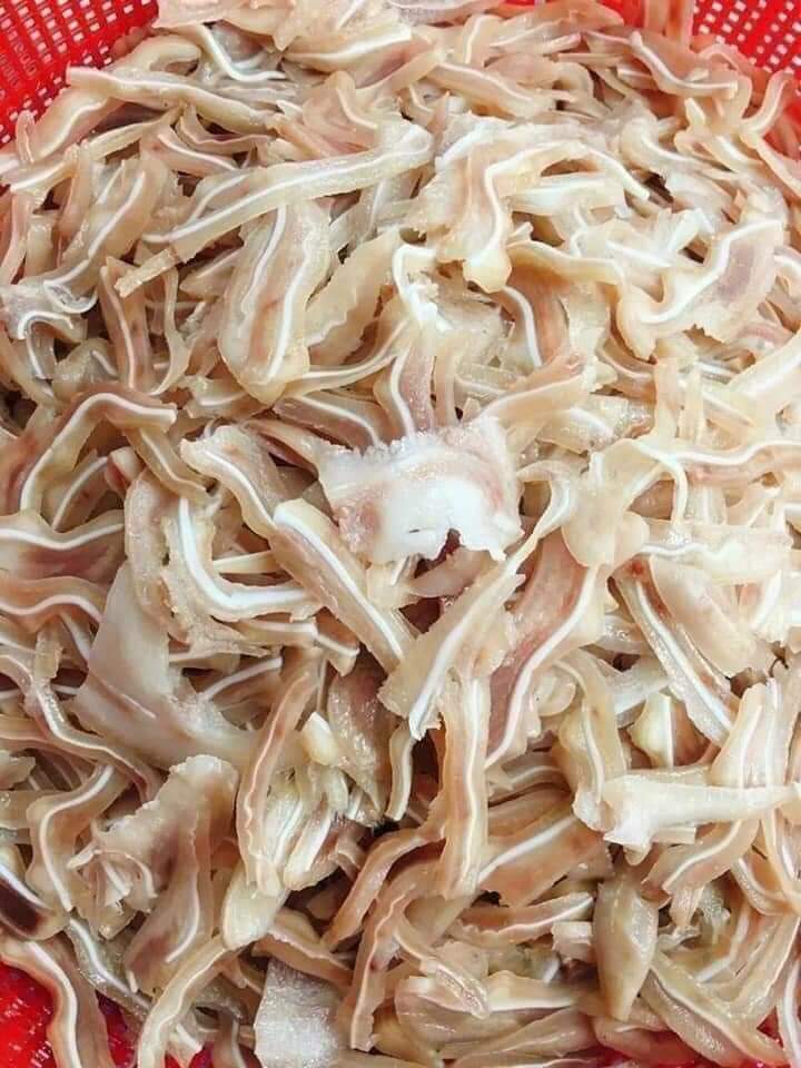 Tai Heo ngâm mắm